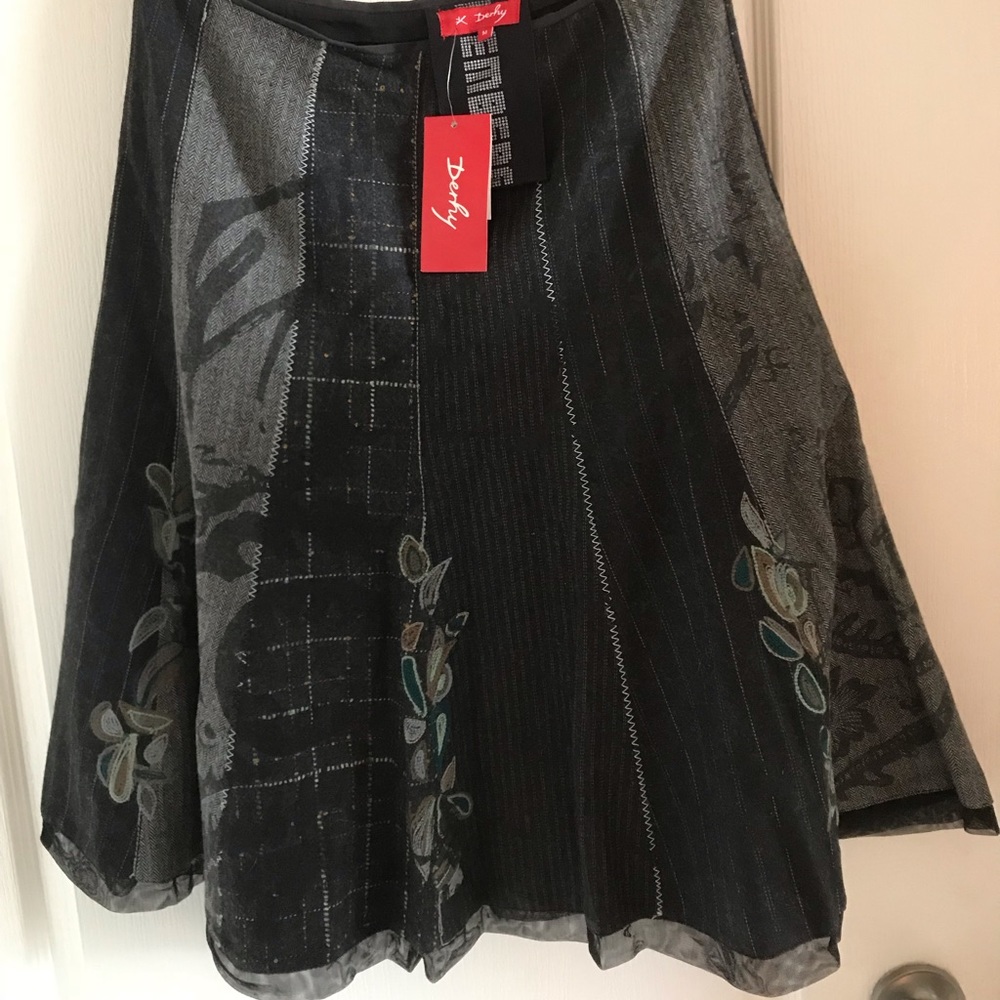 Wool skirt